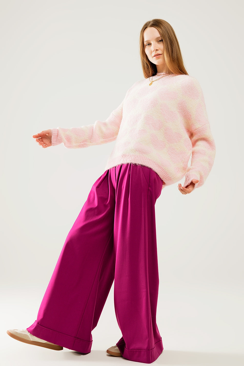 Superzachte oversized crèmekleurige trui met overal roze hartjes