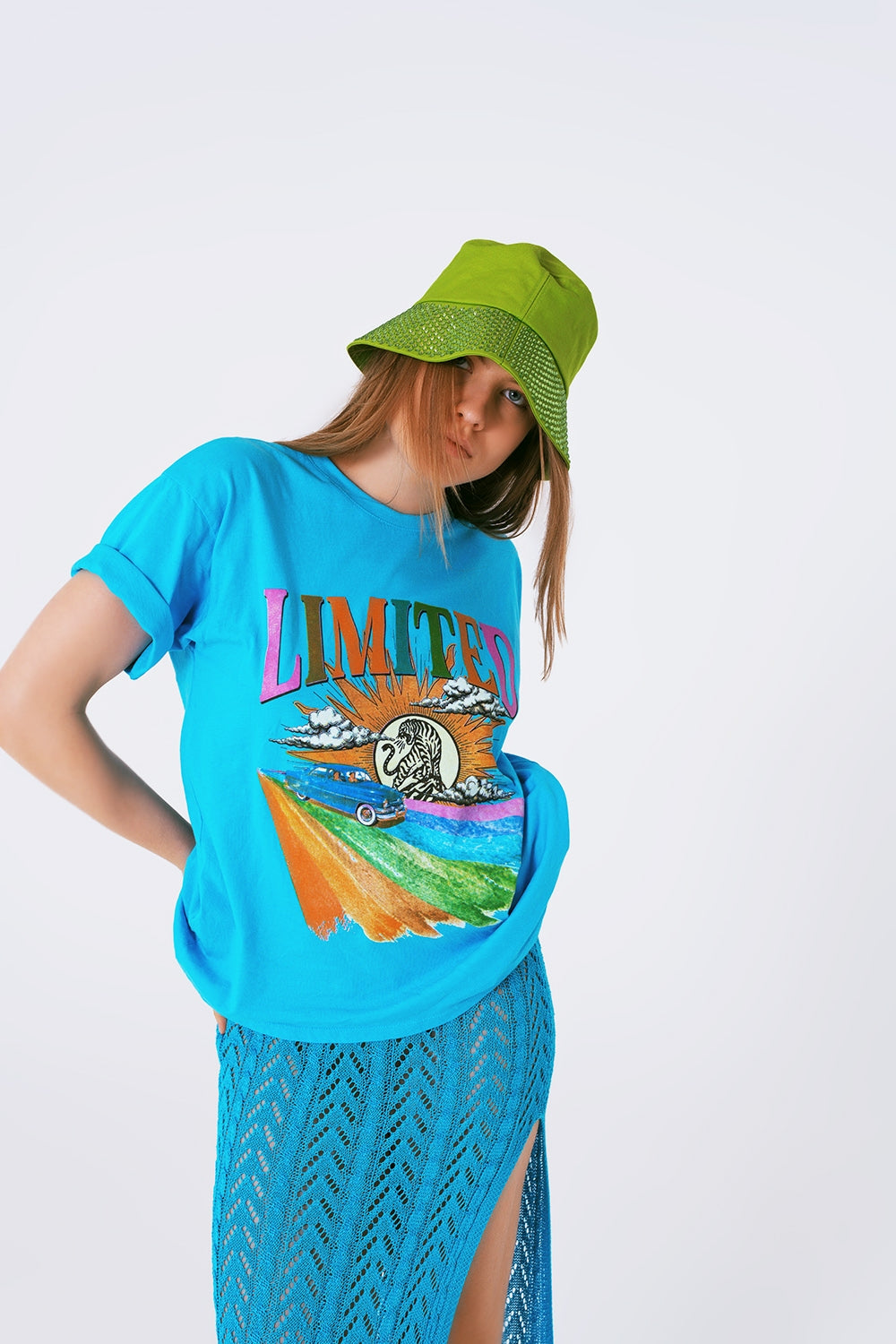 T-Shirt with Limited Graphic Print in Blue