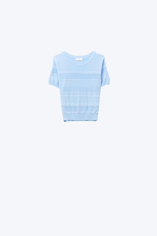 Q2 Textured Stripe Knit Sweater in Blue