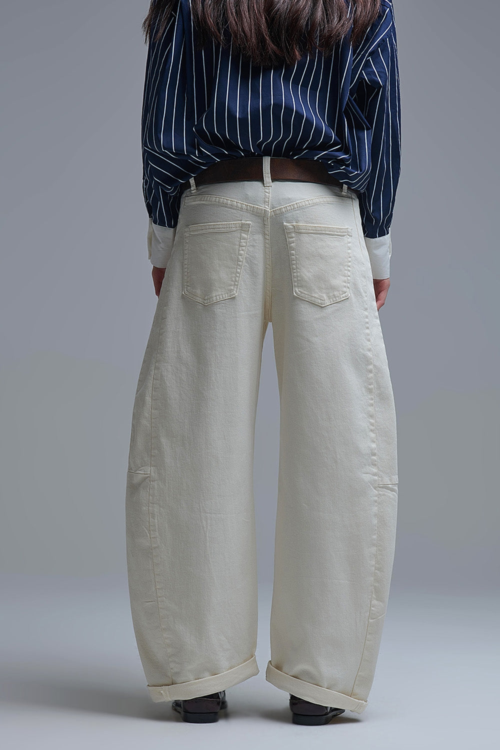 Trendy Cream Barrel Balloon Jeans with Pockets