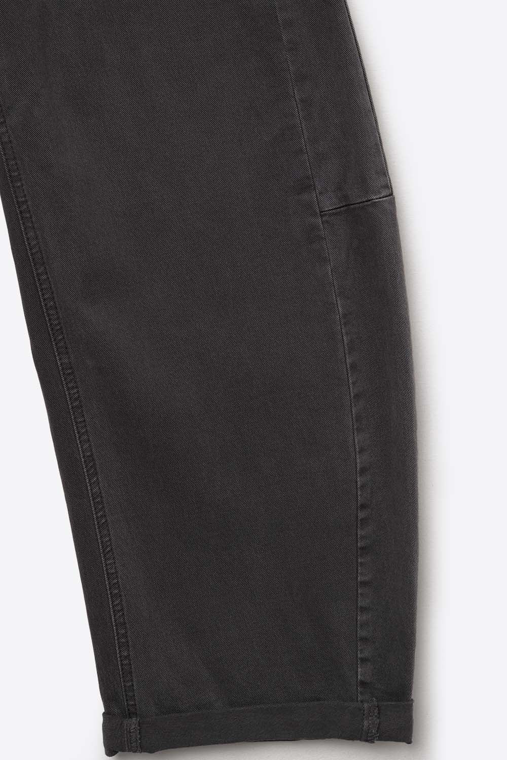 Trendy Gray Barrel Balloon Jeans with Pockets