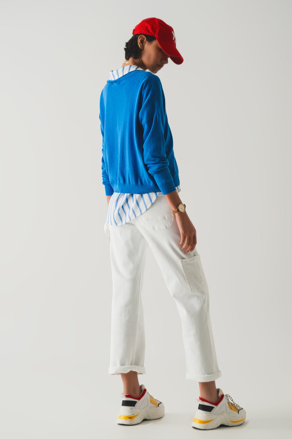 v neck fine knit sweater in blue