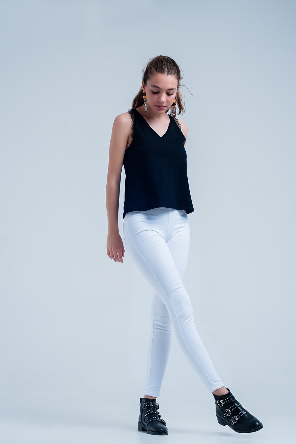 White Jeggings with back pockets