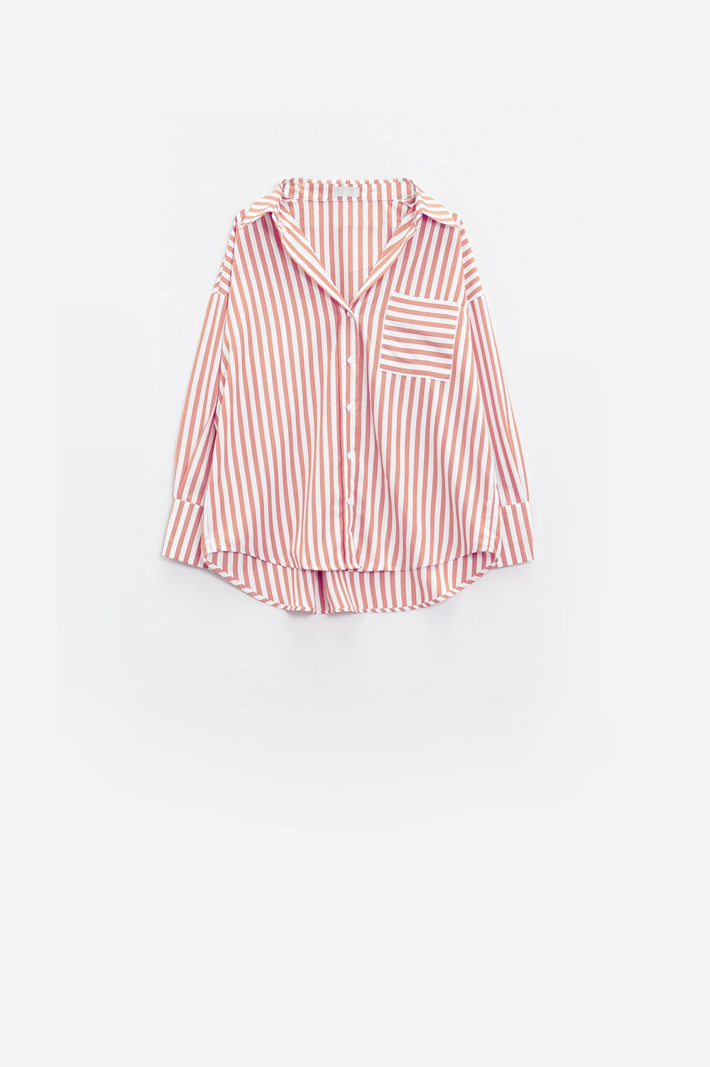 Witte oversized blouse met verticale strepen in roze en borstzakje