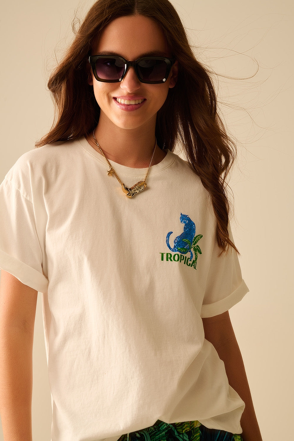 White t-shirt made in Italy with tropical graphic print