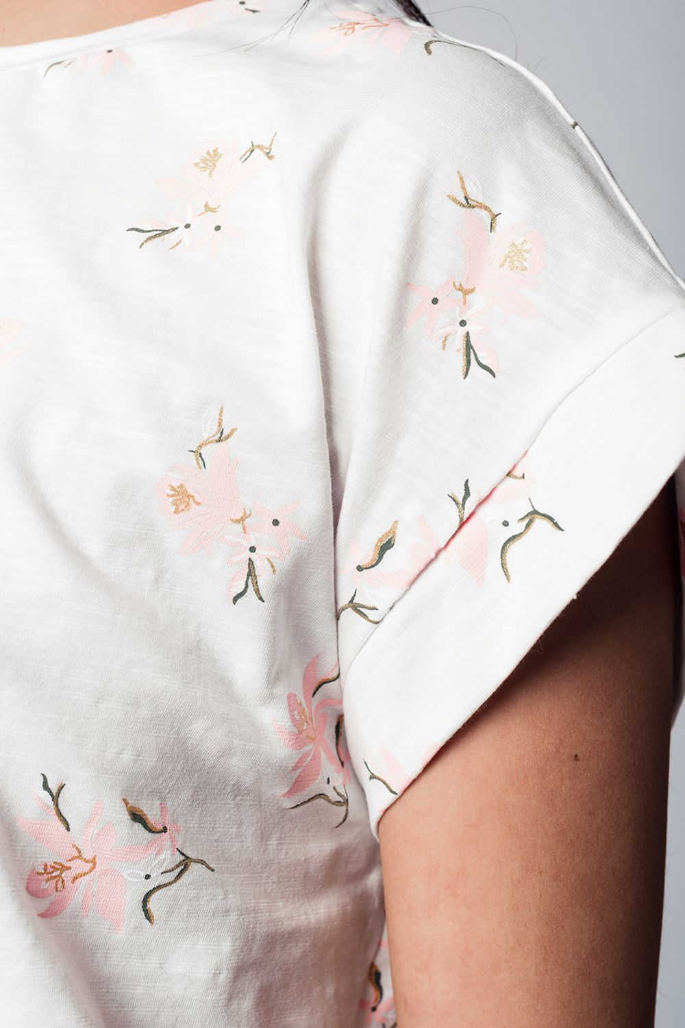 White T-shirt with floral print