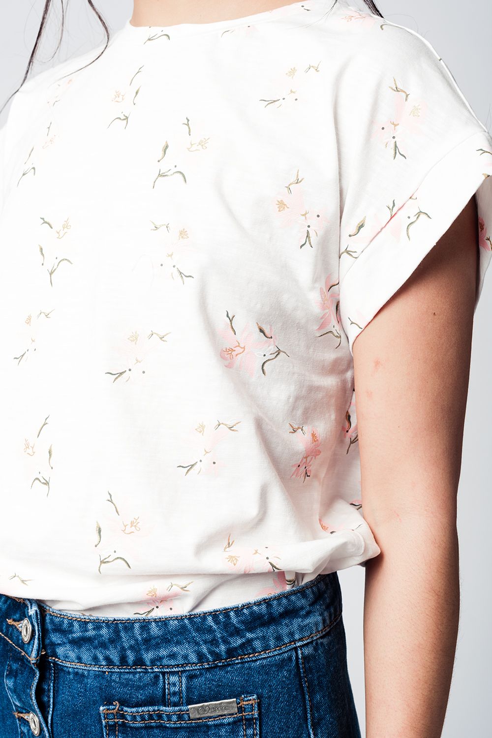 White T-shirt with floral print