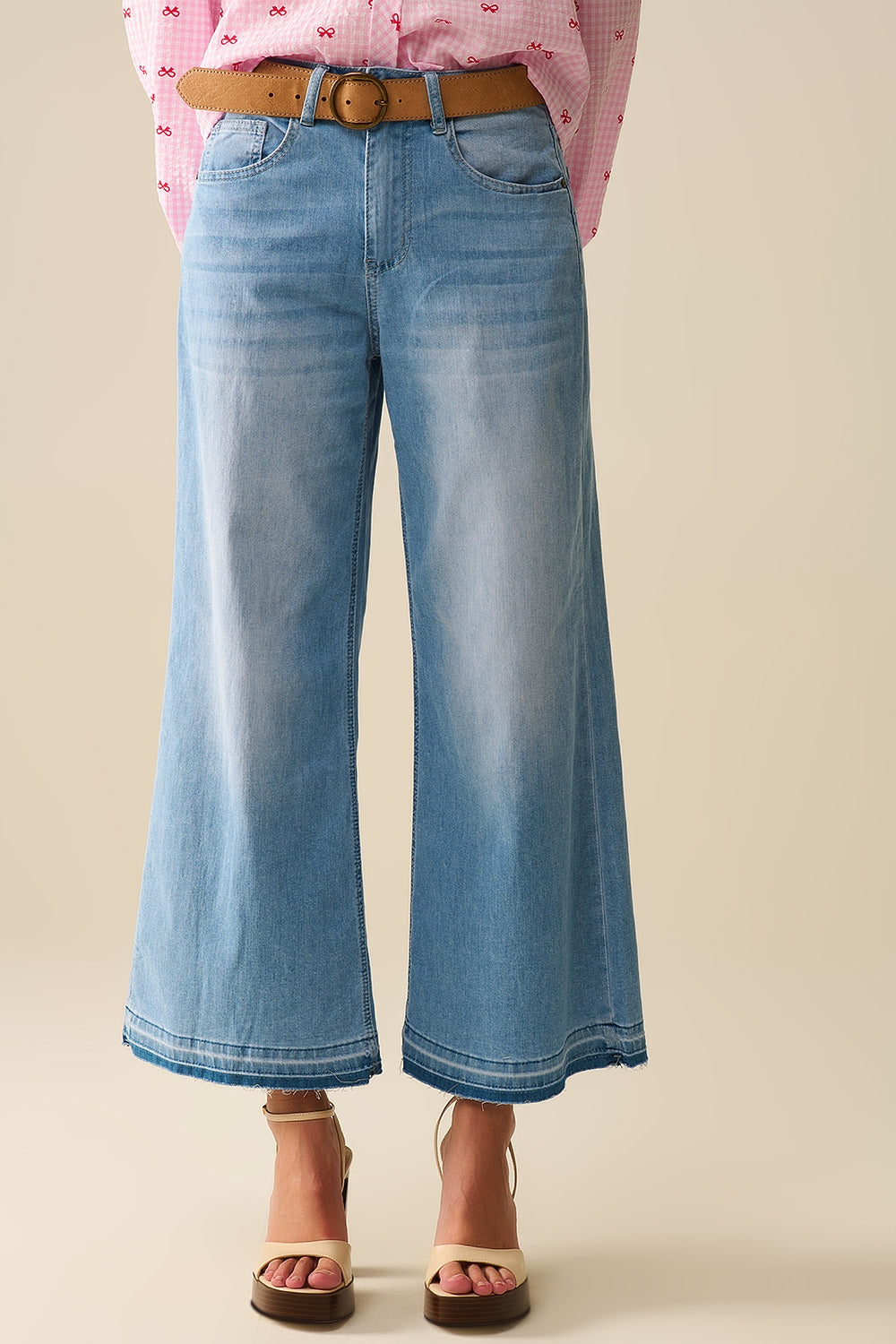 Wide-leg ankle jeans with light wash