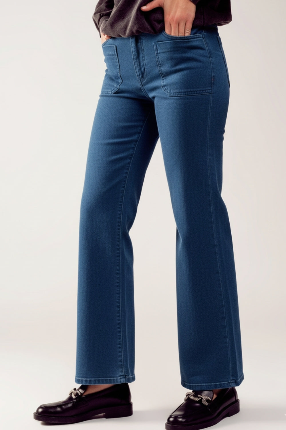 Q2 Wide-Leg High-Rise Jeans in Dark Navy with front pockets