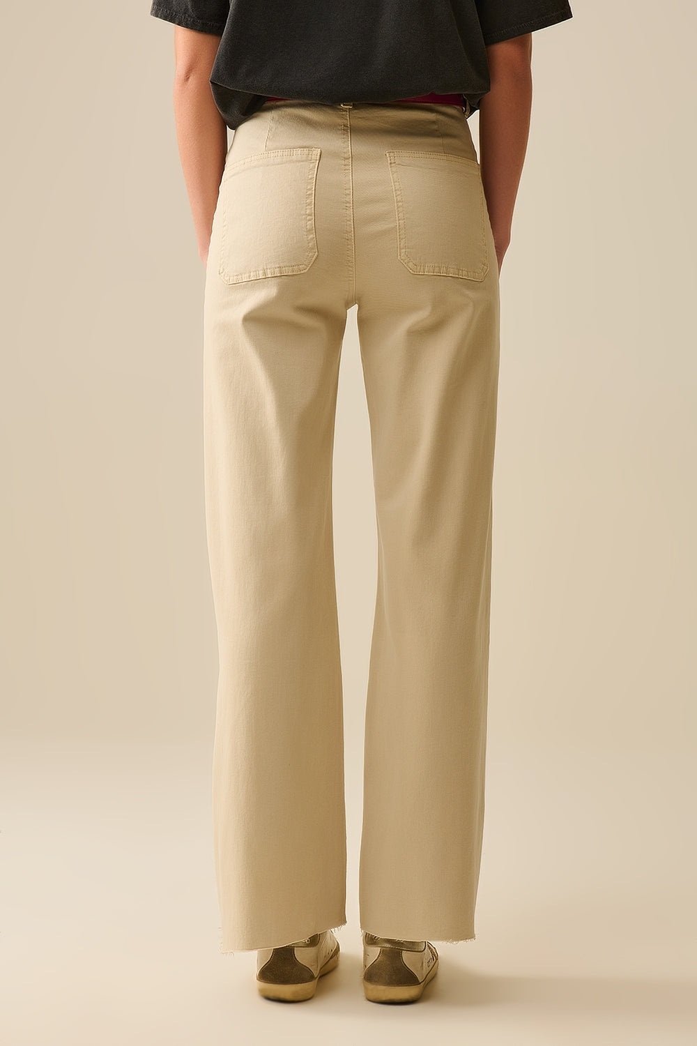 wide leg pants with front pockets in beige