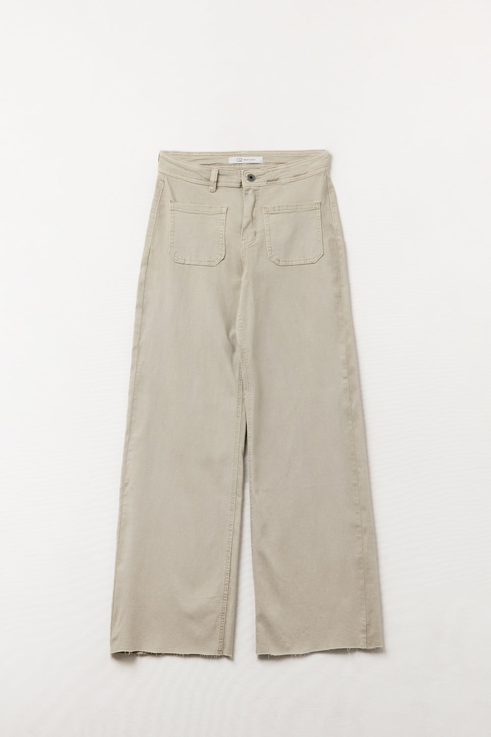 wide leg pants with front pockets in beige