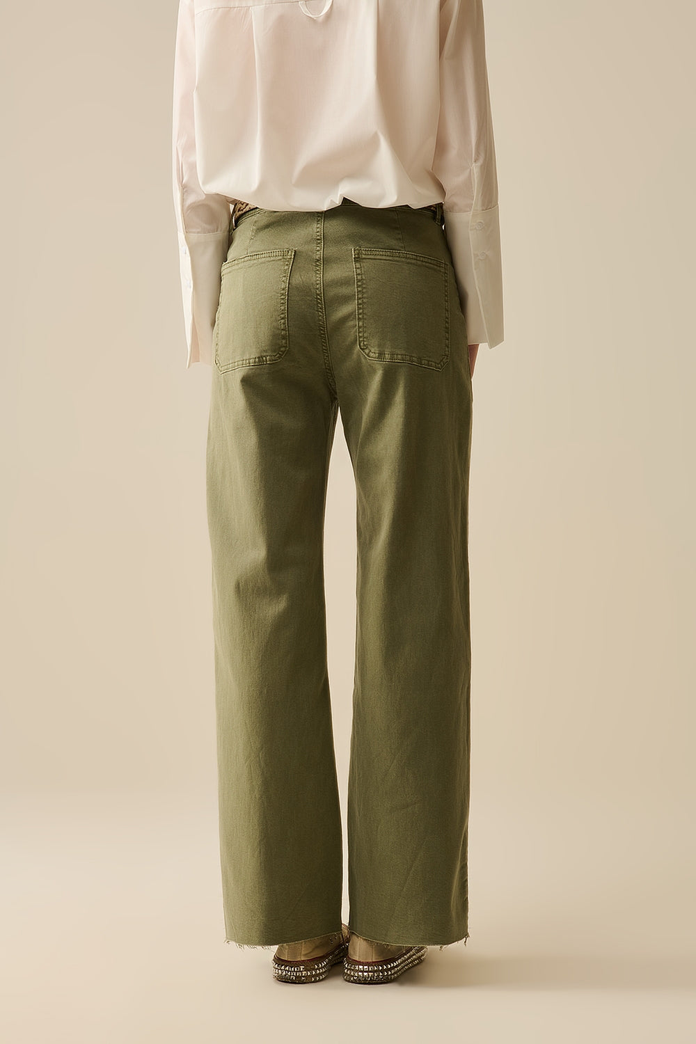 wide leg pants with front pockets in Khaki