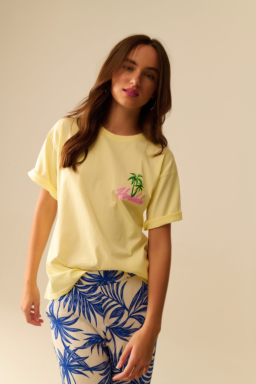 Yellow t-shirt made in Italy with Honolulu graphic